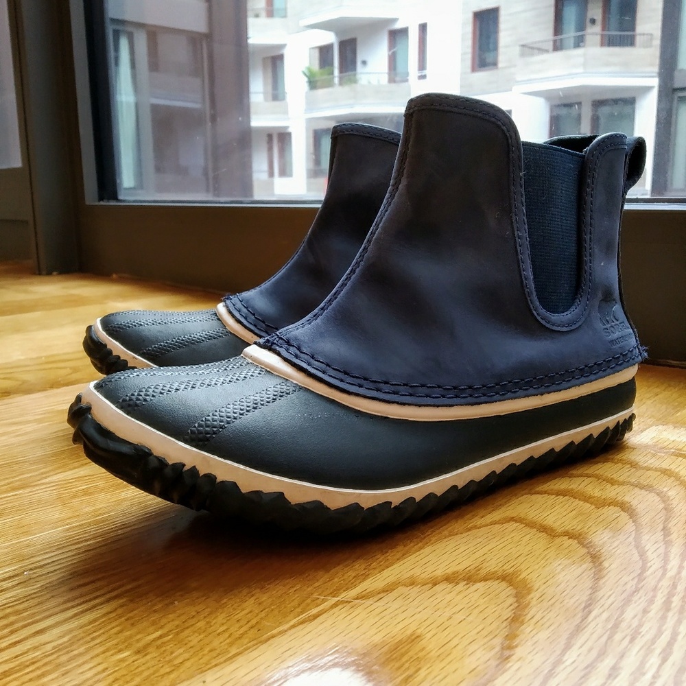 Sorel Out N About Boots Size 7